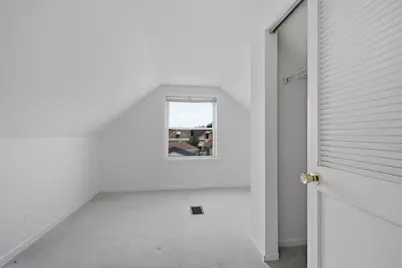 7018 W Newport Avenue, Chicago, IL 60634 - Photo 12