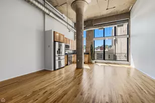 1934 N Washtenaw Ave, Chicago, IL 60647 - Photo 6