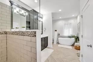110 S Washington St, Wheaton, IL 60187 - Photo 32