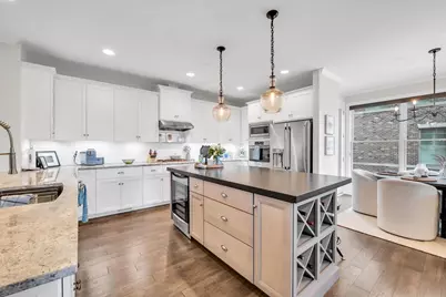 110 S Washington Street, Wheaton, IL 60187 - Photo 16