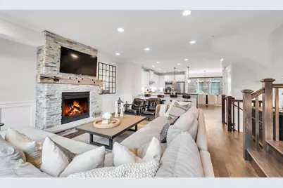 110 S Washington Street, Wheaton, IL 60187 - Photo 10