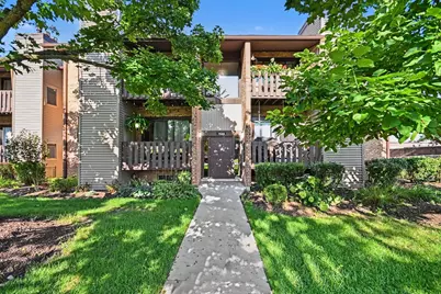 7544 Clarendon Hills Road #2E, Willowbrook, IL 60527 - Photo 1