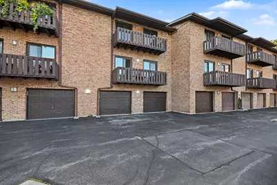 7544 Clarendon Hills Road #2E, Willowbrook, IL 60527 - Photo 2