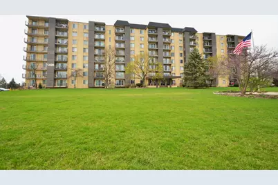 5400 Walnut Avenue #111, Downers Grove, IL 60515 - Photo 1