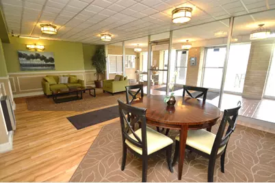 5400 Walnut Avenue #111, Downers Grove, IL 60515 - Photo 4