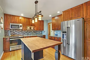 1378 Volkamer Trail, Elk Grove Village, IL 60007 - Photo 6