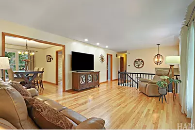 1378 Volkamer Trail, Elk Grove Village, IL 60007 - Photo 4