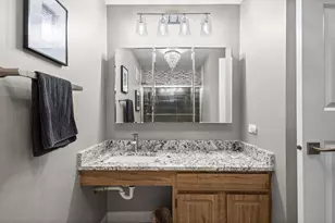 1605 E Central Rd, Arlington Heights, IL 60005 - Photo 18