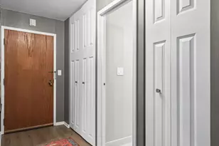 1605 E Central Rd, Arlington Heights, IL 60005 - Photo 2