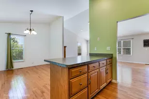 507 E Rennesoy Dr, Newark, IL 60541 - Photo 12