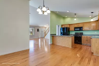 507 E Rennesoy Drive, Newark, IL 60541 - Photo 10