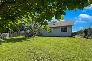 507 E Rennesoy Dr, Newark, IL 60541 - Photo 26