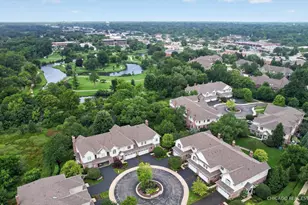790 Parkview Ct, Glen Ellyn, IL 60137 - Photo 4