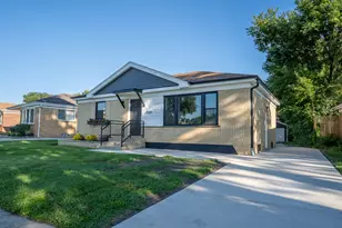 11138 Shaw St, Westchester, IL 60154 - Photo 2