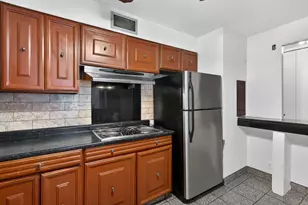 5901 N Sheridan Rd, Chicago, IL 60660 - Photo 6