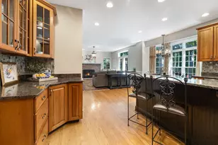 7541 Bittersweet Dr, Gurnee, IL 60031 - Photo 10