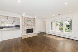 114 N Elm St, Mount Prospect, IL 60056 - Photo 4