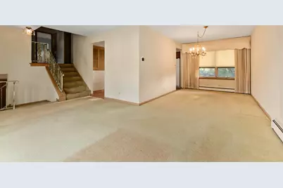 10336 S Georgia Lane, Oak Lawn, IL 60453 - Photo 8