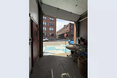 3026 W Carroll Avenue, Chicago, IL 60612 - Photo 2