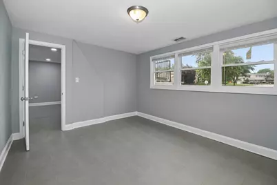 8836 Oakwood Drive, Hickory Hills, IL 60457 - Photo 18
