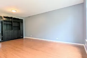 284 Edmundton Cir, Carol Stream, IL 60188 - Photo 4