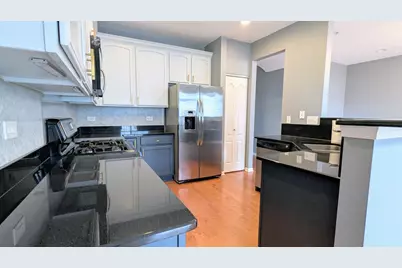 284 Edmundton Circle, Carol Stream, IL 60188 - Photo 6