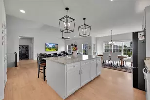 635 Maplewood Cir, Elburn, IL 60119 - Photo 14