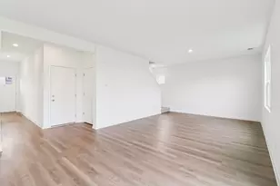 2013 Winterberry Trl, Wonder Lake, IL 60097 - Photo 6