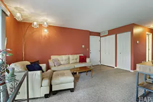 354 Wilmington Dr, Bartlett, IL 60103 - Photo 4