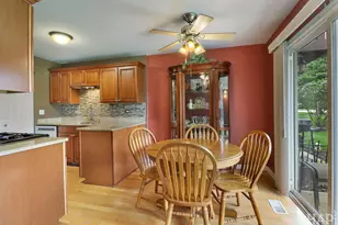 354 Wilmington Dr, Bartlett, IL 60103 - Photo 6