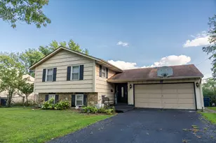 33 Jacobsen Ave, Glendale Heights, IL 60139 - Photo 2