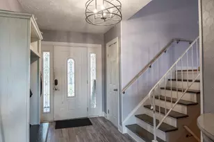 33 Jacobsen Ave, Glendale Heights, IL 60139 - Photo 6
