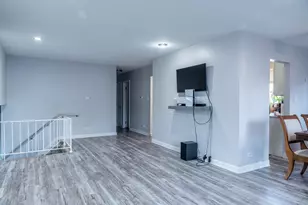 33 Jacobsen Ave, Glendale Heights, IL 60139 - Photo 16