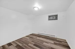 1517 N 21st Ave, Melrose Park, IL 60160 - Photo 18