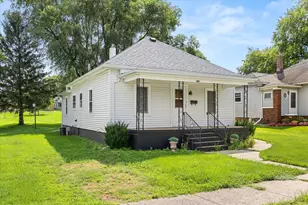 907 Johnson St, Streator, IL 61364 - Photo 2