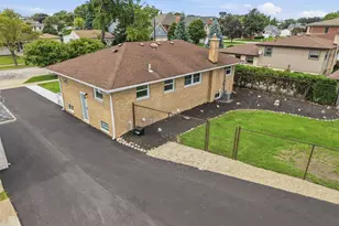 6225 Hawthorne St, Rosemont, IL 60018 - Photo 36