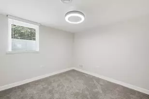6225 Hawthorne St, Rosemont, IL 60018 - Photo 22