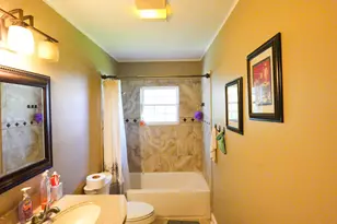 1534 Sequoia Ln, Darien, IL 60561 - Photo 8