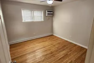1113 Holiday Ln, Des Plaines, IL 60016 - Photo 4