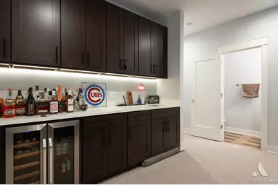 6438 W Dakin Street, Chicago, IL 60634 - Photo 32