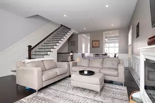 6438 W Dakin St, Chicago, IL 60634 - Photo 4
