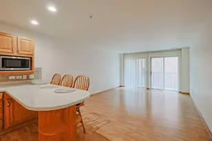 27 E Hattendorf Ave, Roselle, IL 60172 - Photo 12