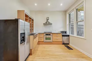 1642 W Bryn Mawr Ave, Chicago, IL 60660 - Photo 8