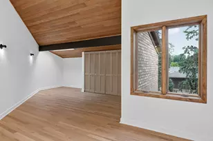 42 Royal Vale Dr, Oak Brook, IL 60523 - Photo 38