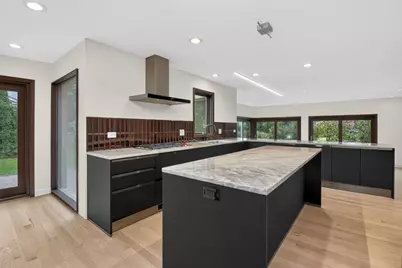 42 Royal Vale Drive, Oak Brook, IL 60523 - Photo 22