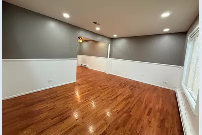 18W123 Kirkland Lane, Villa Park, IL 60181 - Photo 4