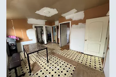 2639 S Trumbull Avenue, Chicago, IL 60623 - Photo 10