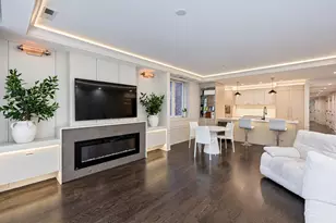 1540 N North Park Avenue, Chicago, IL 60610 - Photo 2