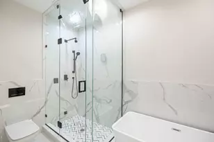 1540 N North Park Avenue, Chicago, IL 60610 - Photo 14