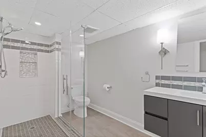 390 Grandview Avenue, Glen Ellyn, IL 60137 - Photo 52